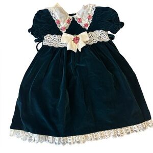 Vintage 90s Green Velvet Dress With Lace And Velvet Roses 2t